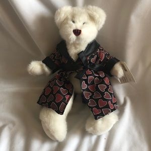 Brand new GANZ valentines Day bear great condition